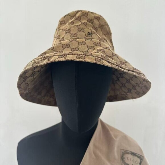 Guccis Women’s GG canvas wide brim hat